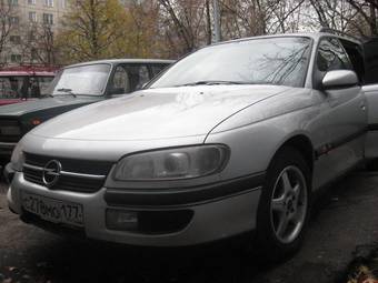 1998 Opel Omega Pictures