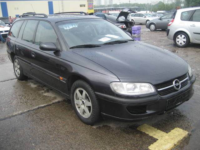 1998 Opel Omega