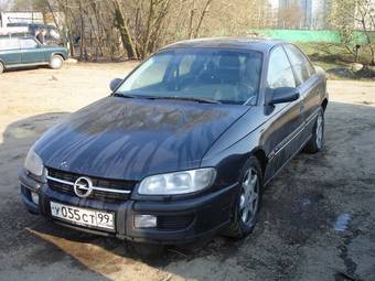 1998 Opel Omega Pictures