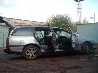 1998 Opel Omega Photos