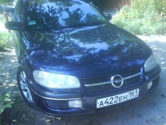 1998 Opel Omega Pictures