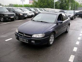 1999 Opel Omega Pictures
