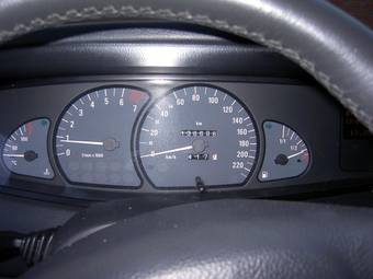 2000 Opel Omega Pictures