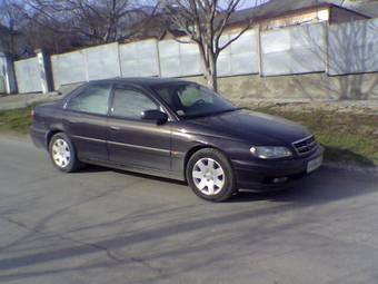 2000 Opel Omega Photos