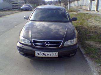 2000 Opel Omega Photos