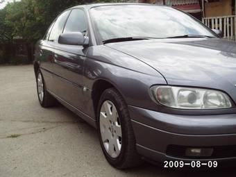 2000 Opel Omega Pictures