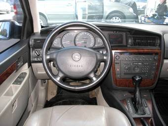 2000 Opel Omega Pictures