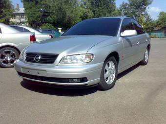 2000 Opel Omega Pictures