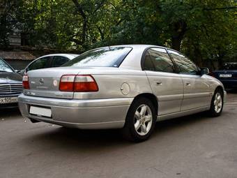 2000 Opel Omega Photos