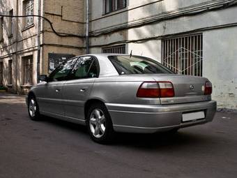 2000 Opel Omega Pictures