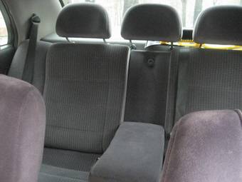 2001 Opel Omega Pictures