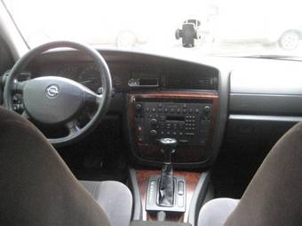 2001 Opel Omega Pictures