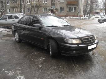 2001 Opel Omega Pictures
