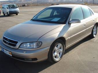 2002 Opel Omega Photos