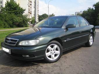 2003 Opel Omega Photos