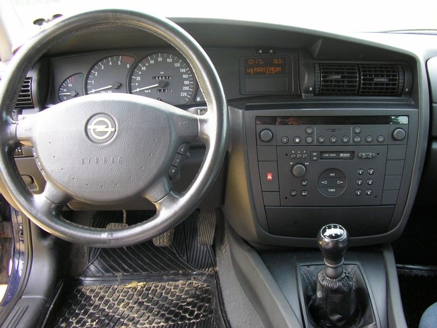 2000 Opel Omega Caravan