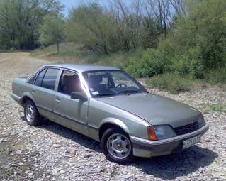 1986 Opel Rekord Pictures