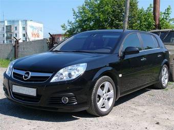 2006 Opel Signum Photos