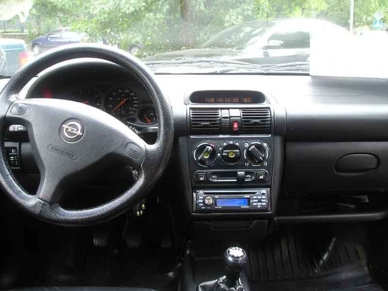 2000 Opel Tigra