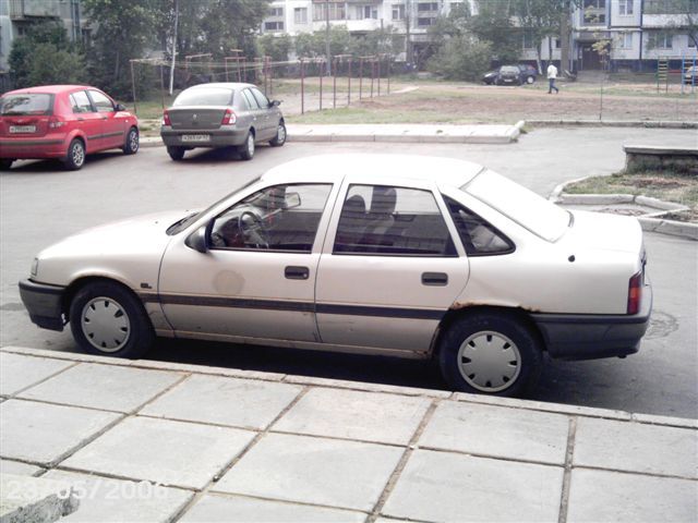 1989 Opel Vectra