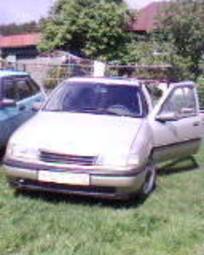 1989 Opel Vectra Pictures