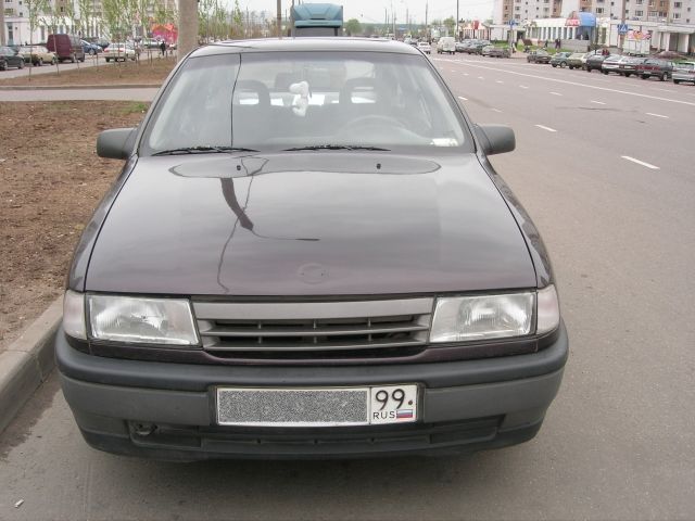 1990 Opel Vectra