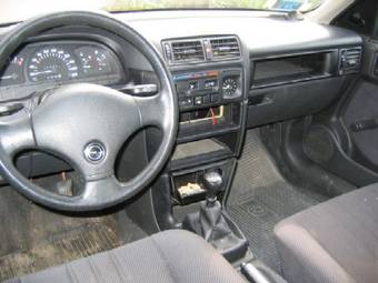 1990 Vectra