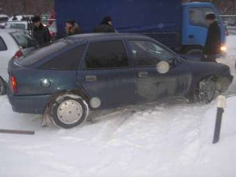 1990 Opel Vectra Pictures