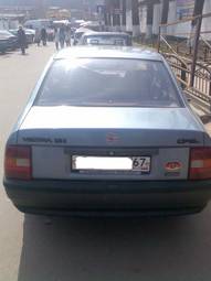 1990 Opel Vectra Pictures