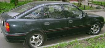 1990 Opel Vectra Pictures