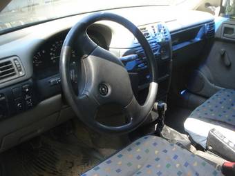 1991 Opel Vectra Pictures