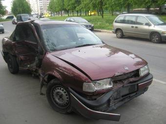 1991 Opel Vectra Photos