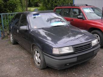 1991 Opel Vectra Photos