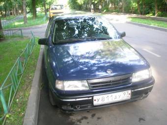 1991 Opel Vectra Photos