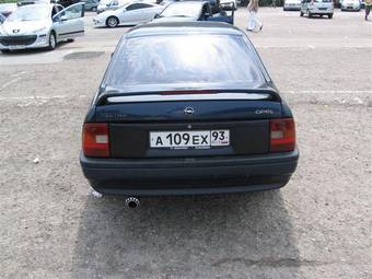 1991 Opel Vectra Pictures