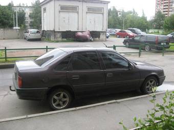 1991 Opel Vectra Photos