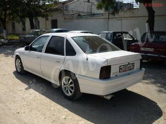 1991 Opel Vectra Images