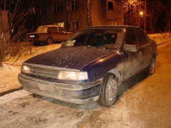 1992 Opel Vectra Photos