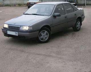 1992 Opel Vectra Pictures