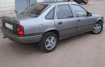 1992 Opel Vectra Pictures