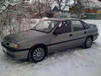 1992 Opel Vectra Photos