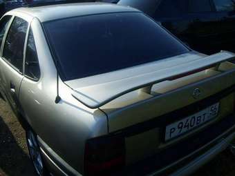 1993 Opel Vectra Pictures