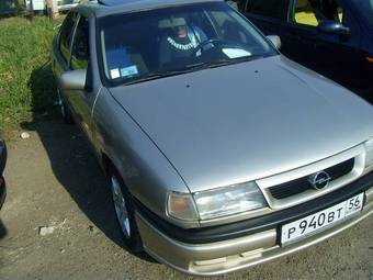 1993 Opel Vectra Pictures