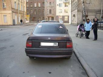 1993 Opel Vectra Pictures