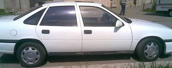1993 Opel Vectra Photos