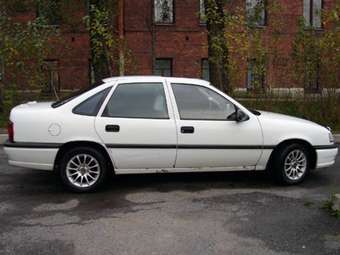 1994 Opel Vectra Pictures