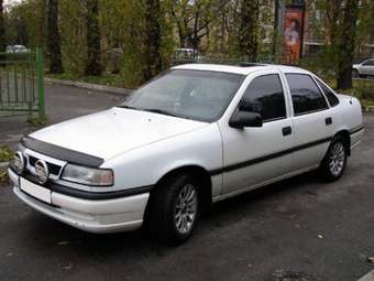 1994 Opel Vectra Pictures