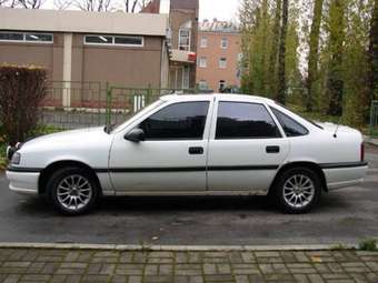 1994 Opel Vectra Pictures