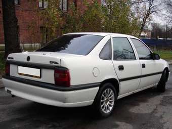 1994 Opel Vectra Photos