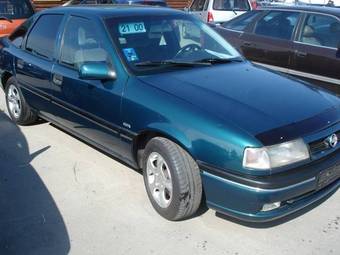 1994 Opel Vectra Photos